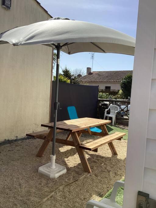 L'Etoile De Mer , Maison En Plein Centre Ville Bretignolles-sur-Mer ภายนอก รูปภาพ